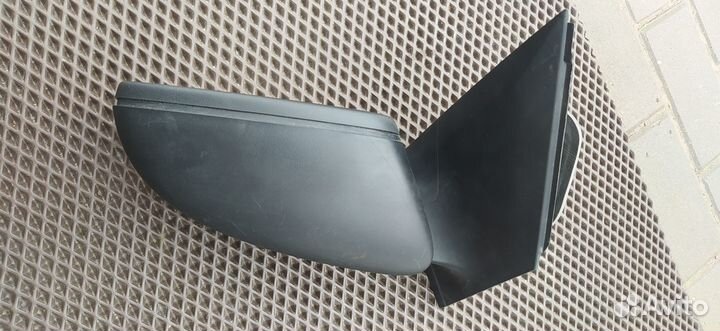 Зеркало правое Volkswagen Polo 2012