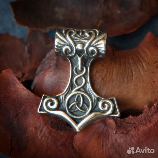 Маленький кулон Молот Тора в латуни. Скандинавский