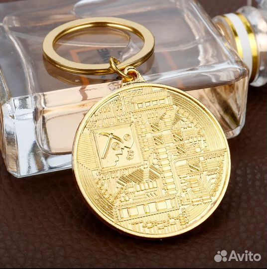 Брелок bitcoin металл