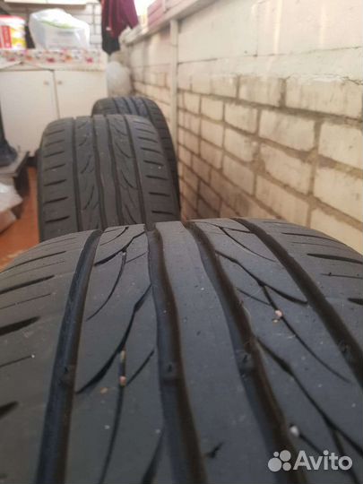 Kumho Ecsta PS31 205/50 R17 и 205/50 R17