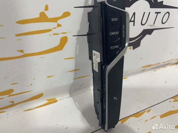 Блок кнопок управления подвеской. Bmw 530D G30