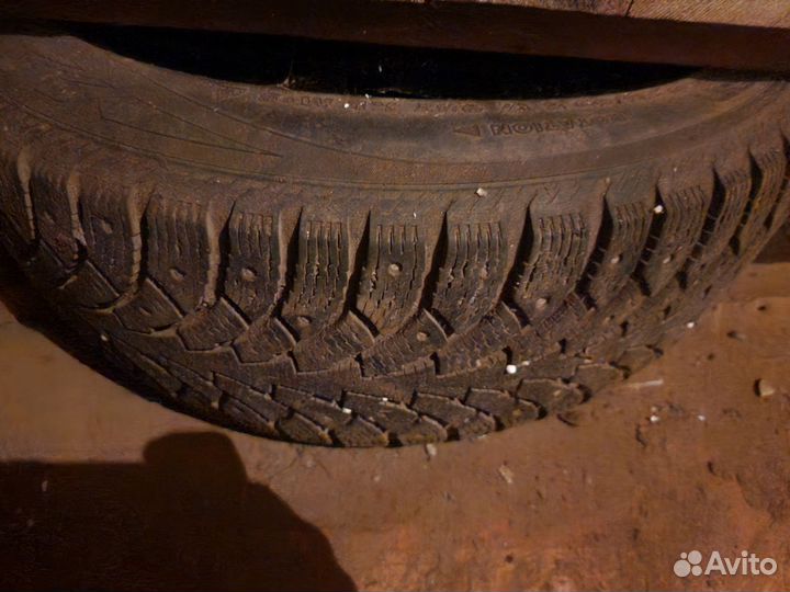 Nokian Tyres Hakkapeliitta 4 225/50 R17 98T