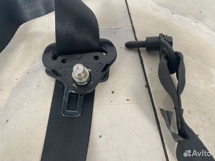 Ремень безопасности передний правый Renault Duster