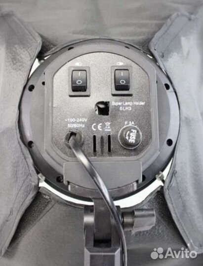 Новый софтбокс на 4 лампы, со стойкой. 50*70см