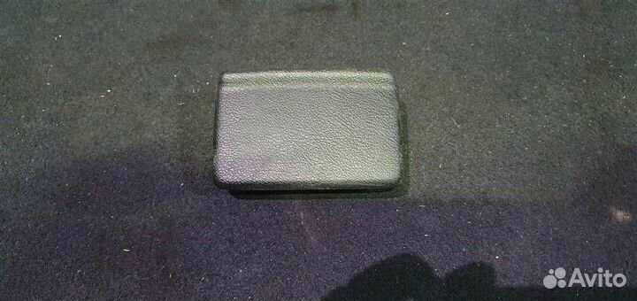 Пепельница задняя (в дверь) Volkswagen Caravelle