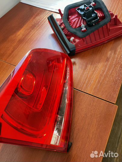 Задний фонарь в крышку багажника touareg nf