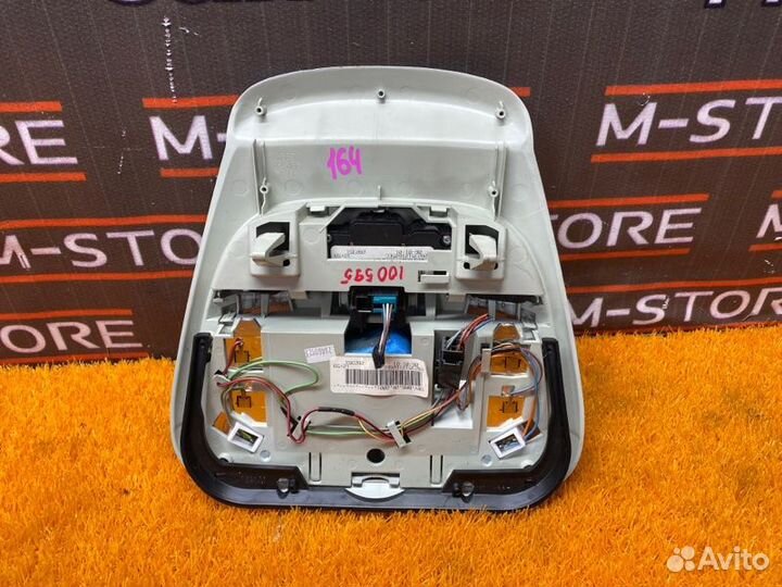 Плафон освещения Mercedes-Benz M-Class W163