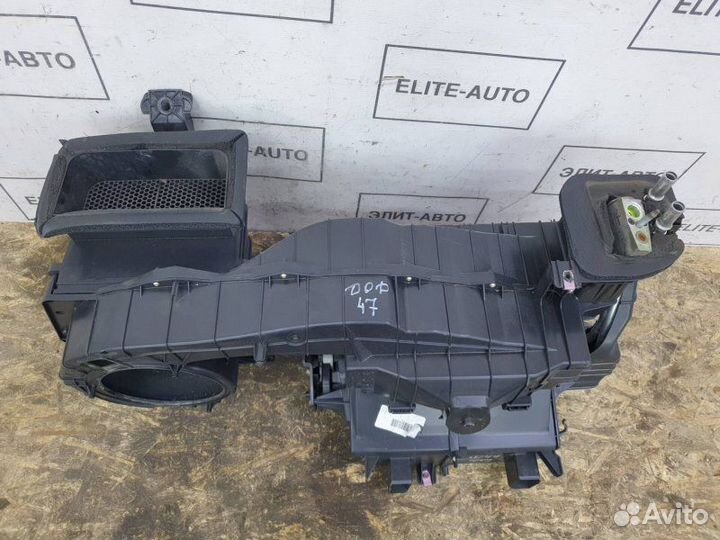 Корпус печки передний Dodge Grand Caravan 5 3.8