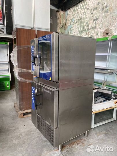 Пароконвектомат Electrolux AOS061EBA2