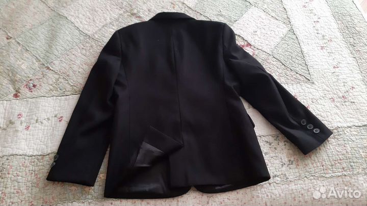Пиджак для школы черный