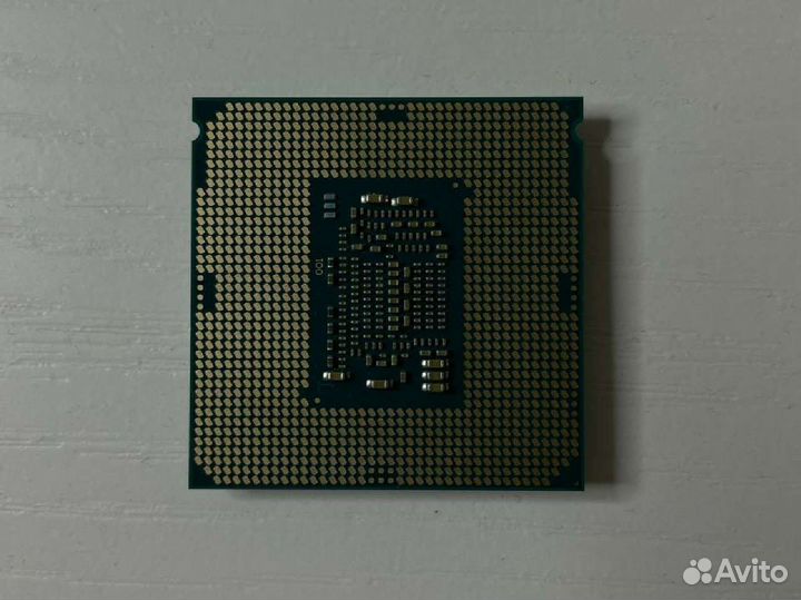 Процессор Intel core i3 8100