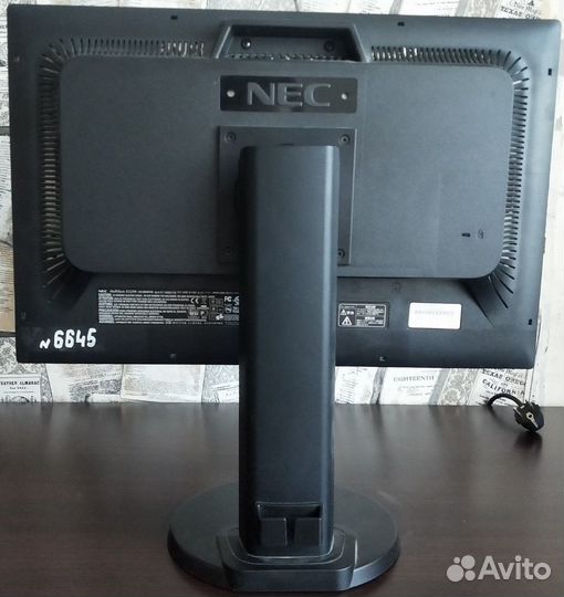Монитор NEC E222W 22