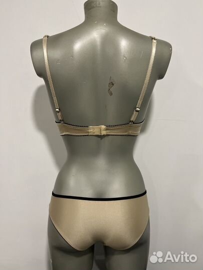 Бюстгальтер