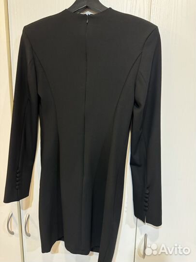 Классическое черное платье