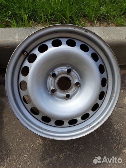 Продам комплект штампованных дисков