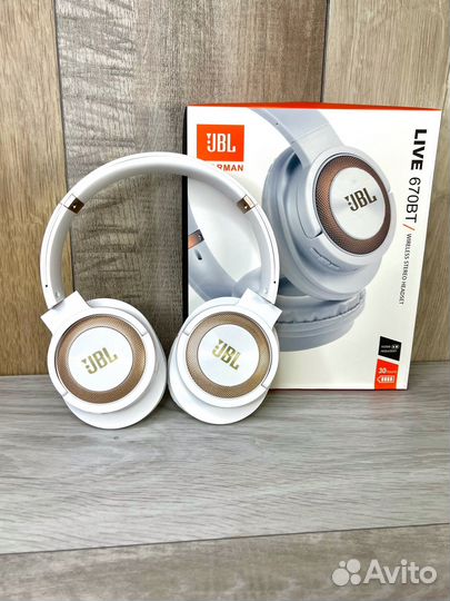 Наушники JBL Live 670