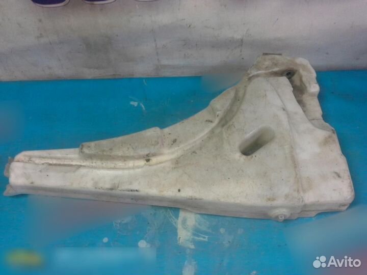 Бачок омывателя лобового стекла VW Touareg 2002-20