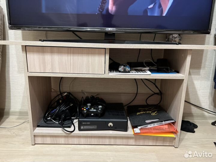 Тумба под телевизор бу