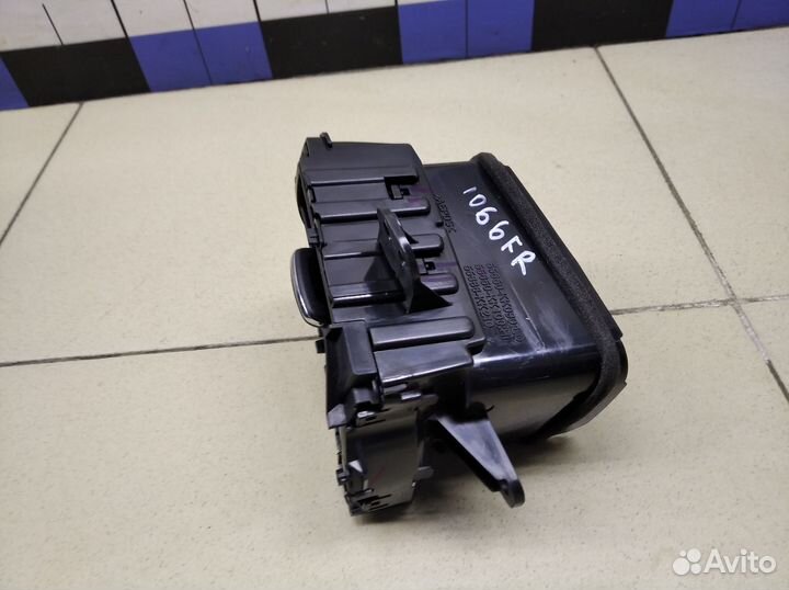 Дефлектор воздушный Fortuner 2015