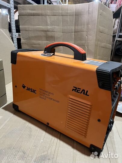 Сварочный аппарат аргон 380v Сварог real TIG 250