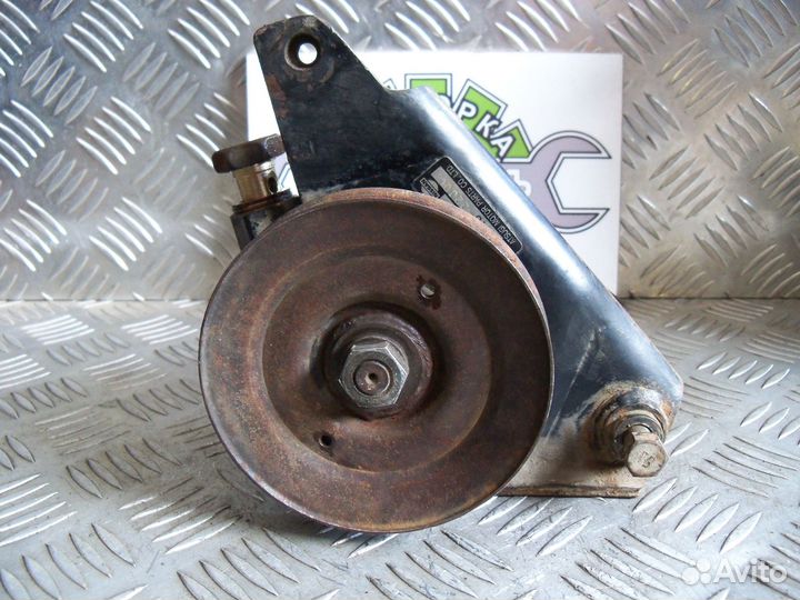 Насос гур Nissan Patrol K160 / K260 2.8 TD 1992г