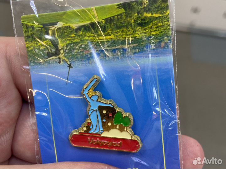 Металлический значок Родина мать