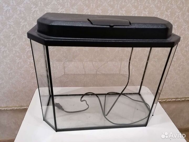 Продам аквариум 30 литров (комплект)