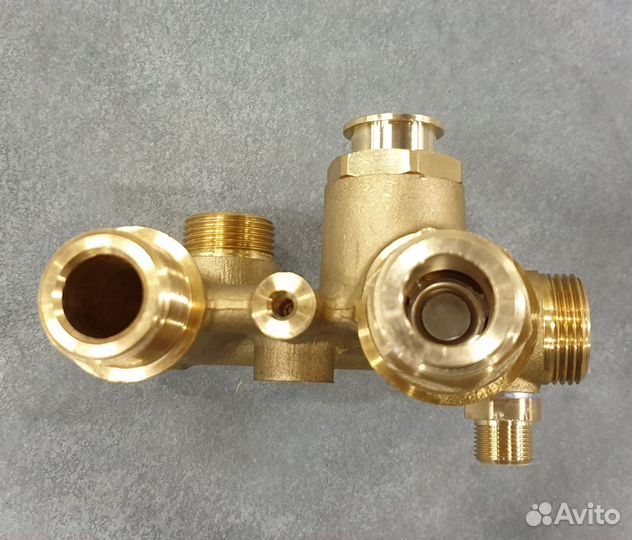 Клапан 3-х ходовой baxi / 5683540