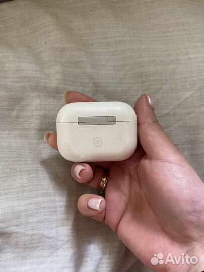 Оригинальный кейс от airpods pro