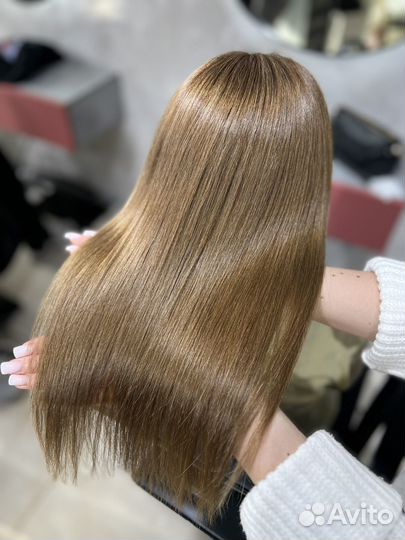 Кератиновое выпрямление волос