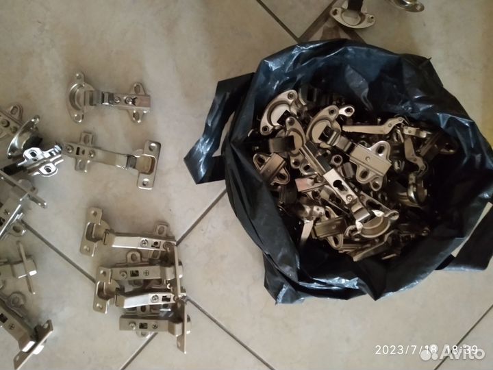 Петли мебельные