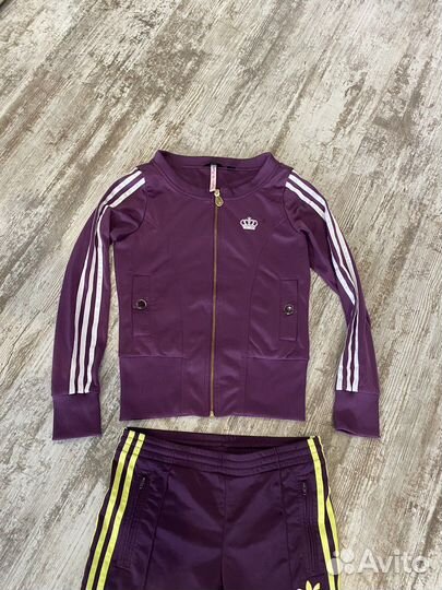Спортивный костюм adidas