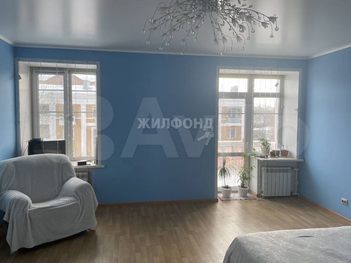 3-к. квартира, 74 м², 4/4 эт.