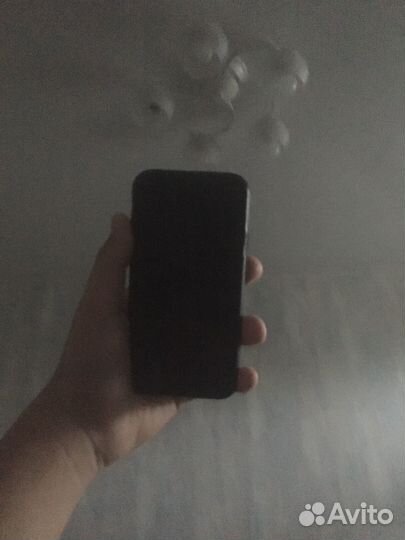 iPhone X, 256 ГБ