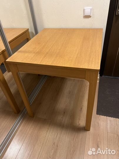 Кухонный стол