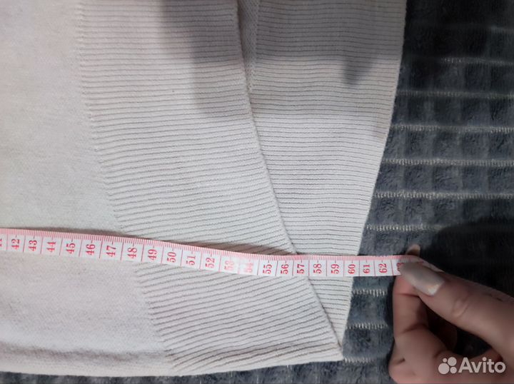 Свитер женский