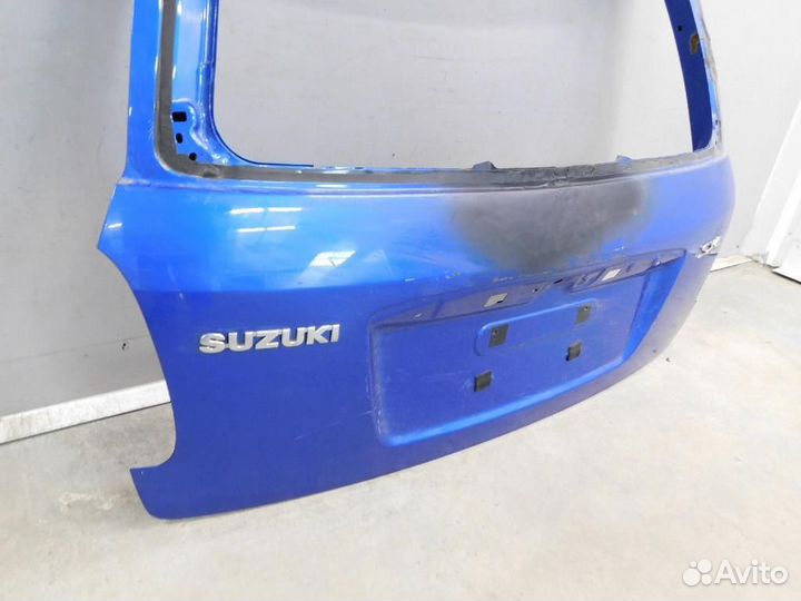 Дверь багажника Suzuki SX4