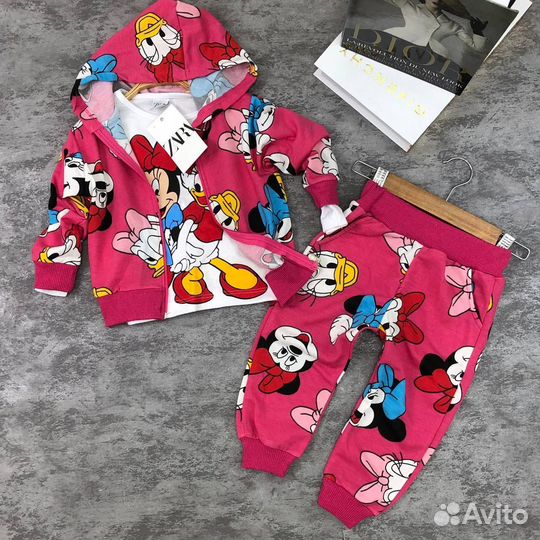 Костюм тройка