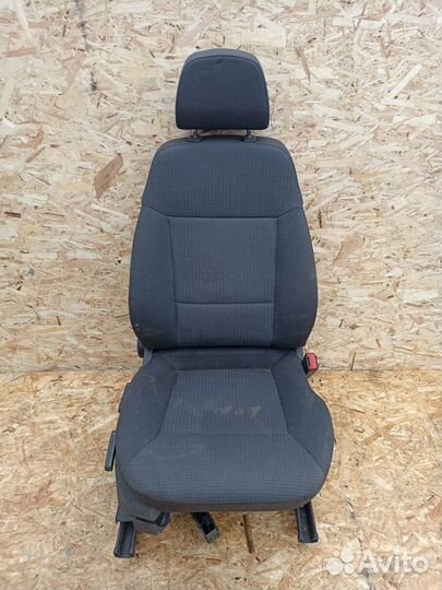 Сиденье правое Opel Signum