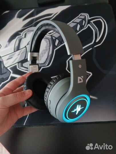 Беспроводные наушники