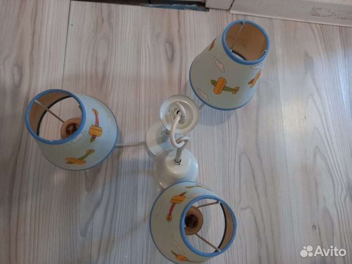 Люстра в детскую комнату классическая