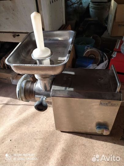 Электро мясорубка everest