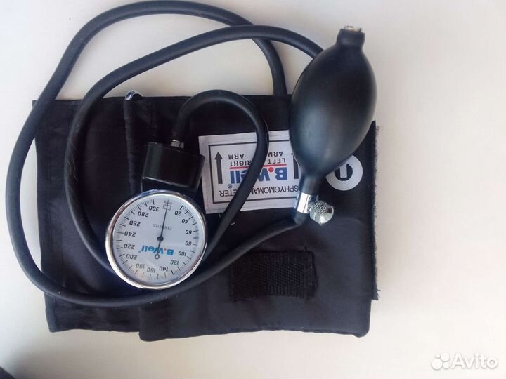 Тонометр и фонендоскоп Би Велл