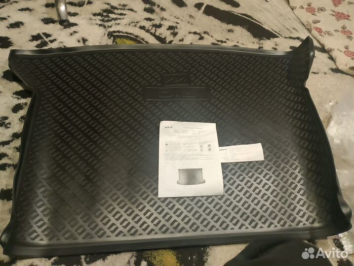 Резиновый коврик в багажник кио Рио