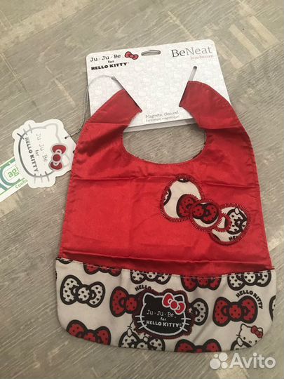 Слюнявчик и футляр для пустышек jujube Китти