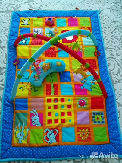 Развивающий коврик