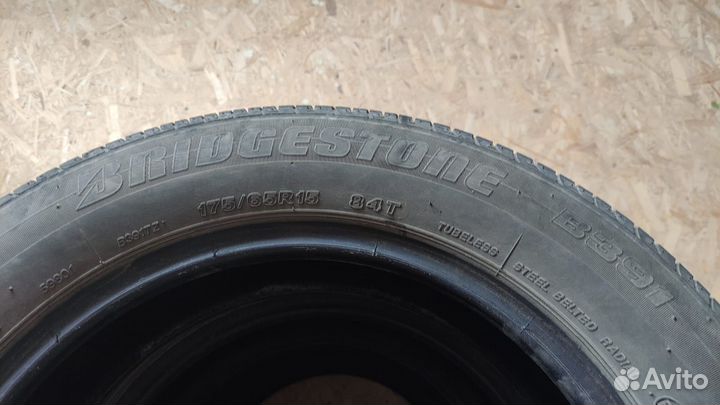 Bridgestone B391 175/65 R15 84T