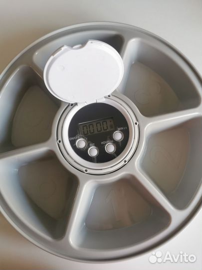 Автоматическая кормушка с таймером