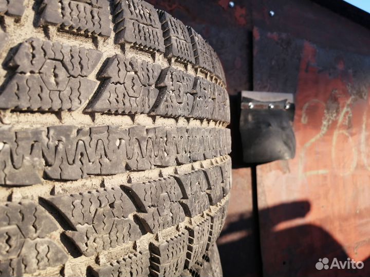 Toyo Observe GSi-5 245/70 R16