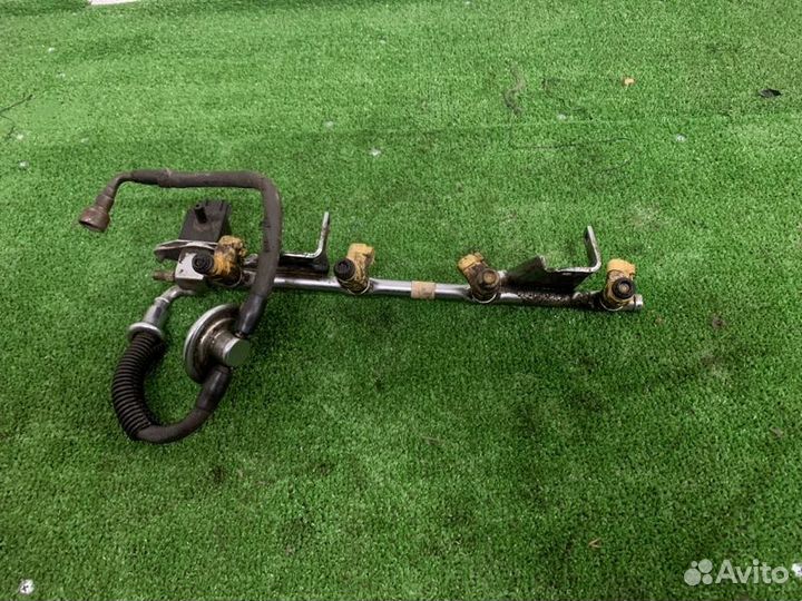 Топливная рампа Ford Focus Split Port MK1 YS4E